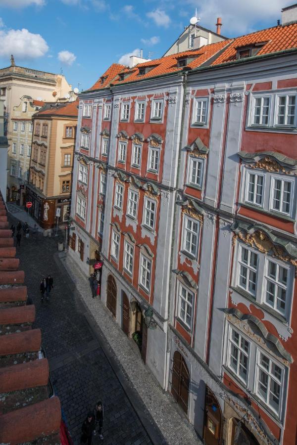 Apartamento Husova 15 *